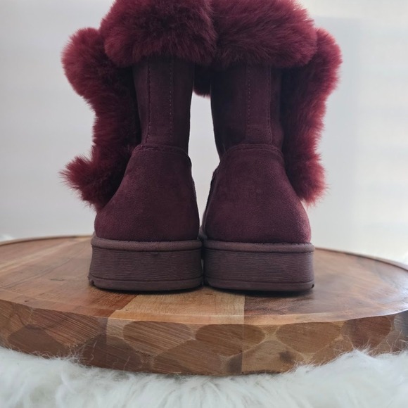 SO Women's Burgundy Faux Fur Trimmed winter Boots Size 7.5 Cozy Plush Lining - Picture 8 of 13